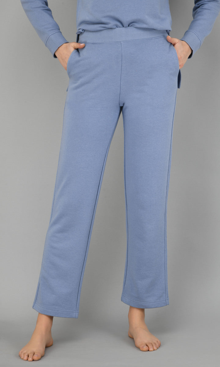 Ice-blue fleece long pullover set featuring comfortable pants and pockets.