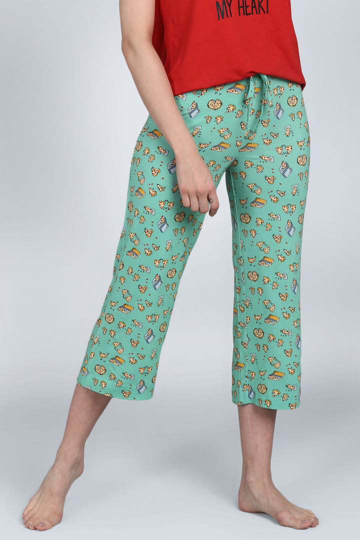 Capri pants with playful pizza print for casual comfort.